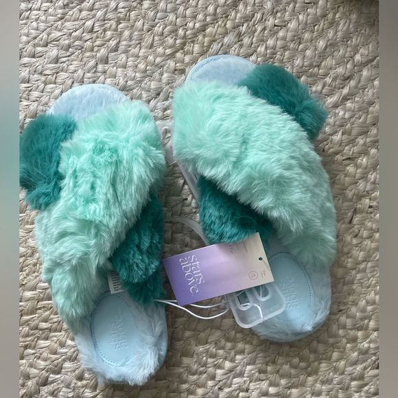 stars above Shoes - Size 7/8 Stars Above Women Slippers